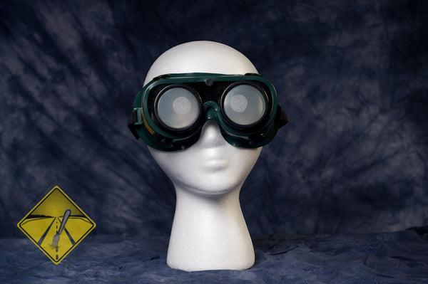 Central scotoma 20/400 (6/120). Simulates AMD, Stargardt, etc